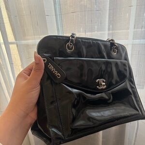 Chanel Vintage Patent Shoulder Bag
